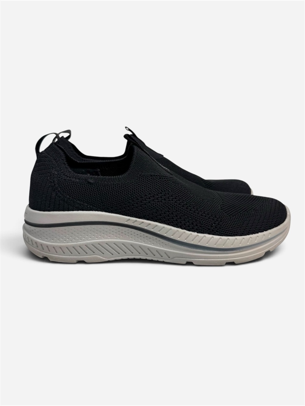 Easy Spirit Black Slip-On Sneaker Women’s Size 6.5M Denise Austin Parwin Shoe